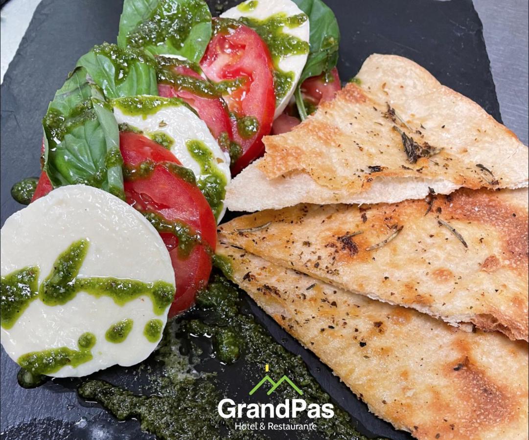 Grandpas Hotel & Restaurante Cartago Luaran gambar