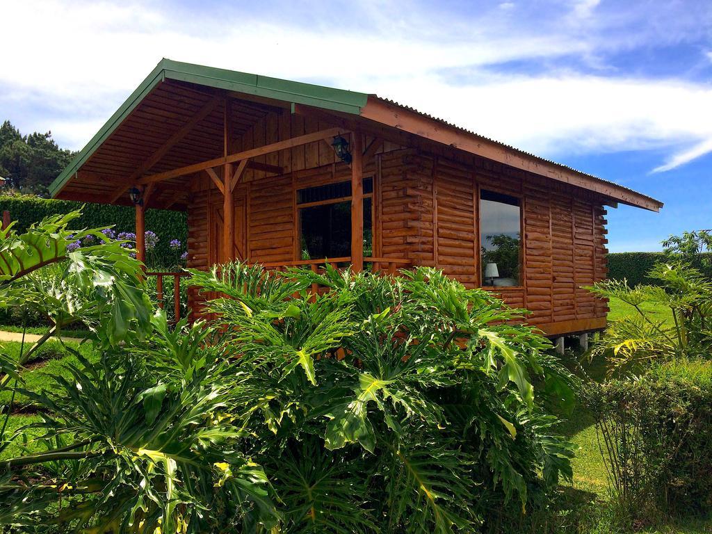 Grandpas Hotel & Restaurante Cartago Bilik gambar